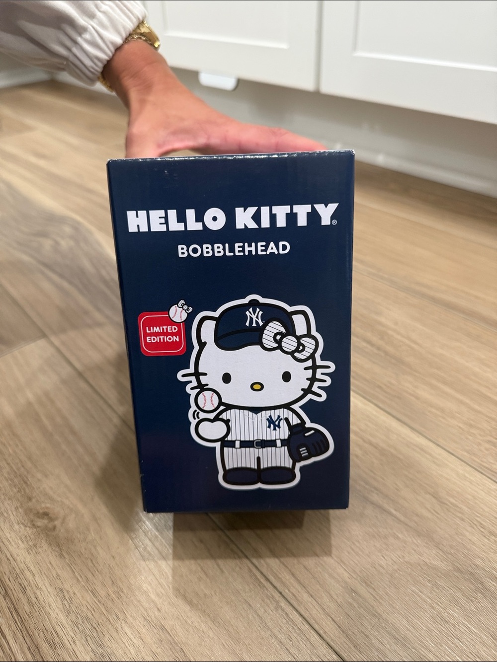 Hello Kitty Yankees bobblehead 2026